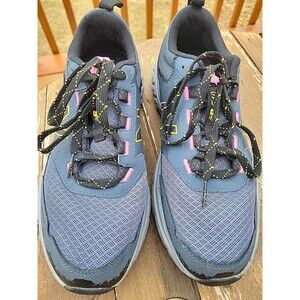 Women’s New Balance 510 V5 trail running shoe in a grey and pink Size 9.5D